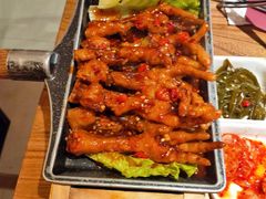 火辣鸡爪-冰川延边料理·炭烤串(原小木屋店)