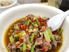 鲜炒黄牛肉-憨伢子·家常菜小食堂·有锅气の炒菜(江汉路店)