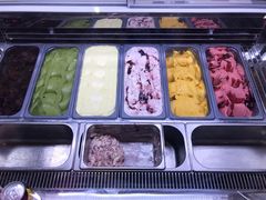 -théATRE 茶聚场(王府中環店)