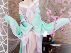 -九月鹰飞汉服摄影工作室