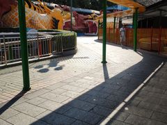 -中山公园儿童游乐场
