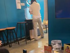 -荒岛实景沉浸密室(江汉路1店)