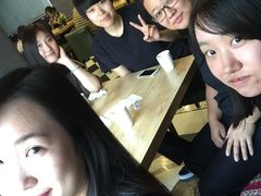 -愉肴麻辣香锅(中山路店)