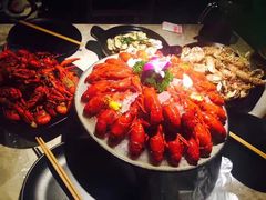 -沪小胖小龙虾(淮海中路旗舰店)