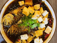 黄鱼烧豆腐-六福烧烤酒馆(秦隆步行街店)