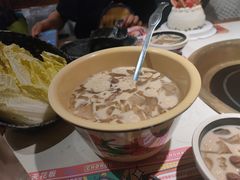 -哥老官重庆美蛙鱼头(五角场合生汇店)