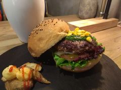 -HIGH FIVE哈福手工汉堡(桂林路店)