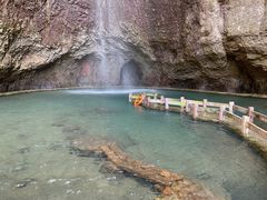 -雁荡山三折瀑景区