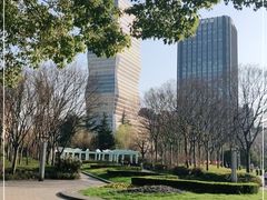 -新虹桥中心花园