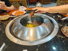 -袁小二大东北铁锅炖(吉祥村总部)