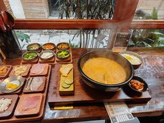-银米·云南传统过桥米线(双廊黑金冠店)