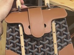 -聚云奢二手奢侈品黄金手表包包回收·中古店(中福城店)