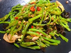 砂煲扁豆丝-京华烟云·北京烤鸭(领展购物广场·中关村店)