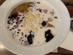 -RUXU入续糖水铺与包(卓悦中心店)