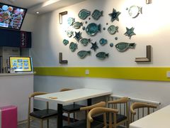 大堂-鲲少爷烤鱼饭.螺蛳粉·清真(爱琴海店)