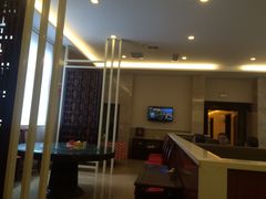 -鲁班小馆(政四街店)