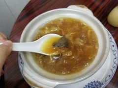 招牌花胶海参煲仔-添發碗仔翅美食