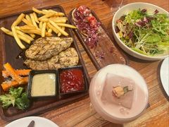 -Luga's 西餐酒吧·bistro(百家湖1912店)