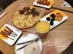 金枕榴梿拼蒲烧鳗鱼比萨-乐凯撒披萨(喜荟城店)