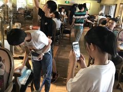 等位区-more than meow吴止猫主题餐厅(承德 中船汇店)