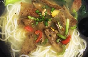 Dried Shrimp and Pig Liver Noodles