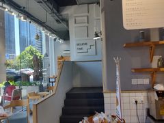-焙丽拾光(麦凯乐直营店)