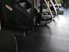 -英特健身俱乐部