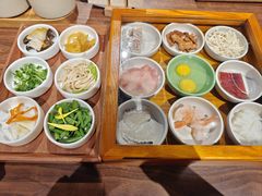 -良米山·云南野生菌过桥米线(上海首店)