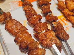-小董哥烤串·爆汁大油边(故宫店)