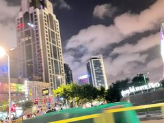 -上海世纪汇广场