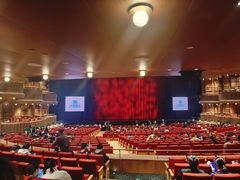 -交通银行前滩31演艺中心