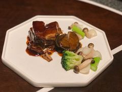 鲍鱼红烧肉-杭州西子湖四季酒店·金沙厅