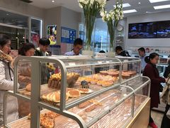 面包甜点陈列柜-好利来(熙地港店)