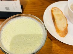 牛油果奶昔-UPPER KITCHEN(延安路店)