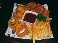 炸物拼盘-Ambra Haus琥珀屋精酿餐厅(宝山店)