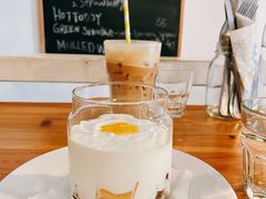 燕麦酸奶-Egg•Allday Brunch(襄阳北路店)