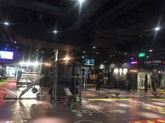 -VLines耀能运动24小时·月付制健身(京广桥店)