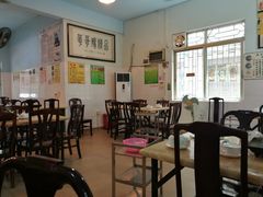 大堂-华哥新鲜猪精品美食