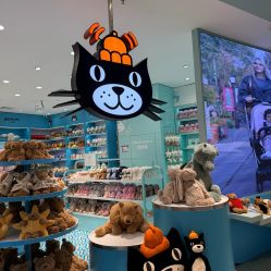 -国际蓝孩(万象天地店)