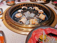 碳烤活鳗鱼-蚂蚁洞·烤肉大营地(上海静安大悦城店)
