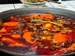 -旧街市鲜货老火锅(大光路店)