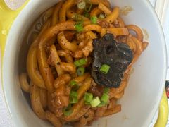 黑松露焖手擀面-北京厨房(西安SKP店)