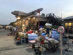 -席娜卡琳火车铁道夜市