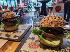 -FAT COW(虹梅路店)