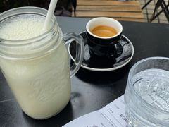 开心果冰淇淋奶昔-Alimentari早午餐(安福路店)