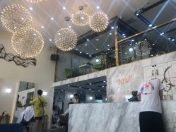 大厅-3AM HAIR SALON烫发染发接发
