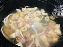 -东椰·海南椰子鸡火锅(朝阳门店)