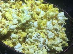 -GAGA主题量贩式KTV平价店(工大店)