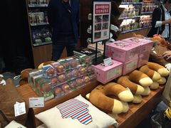 -三只松鼠生活馆(芜湖弋江金鹰店)