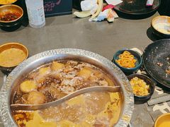 -牛武士寿喜烧·和牛火锅自助(全球首店)